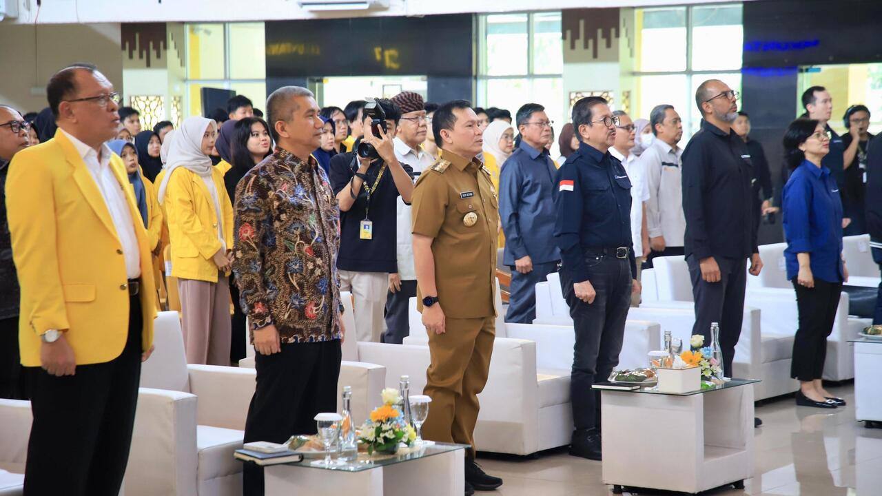 Pj Gubernur Elen Setiadi Buka Kuliah Umum Pertambangan Bareng Presiden Direktur PT Freeport Indonesia di Kampu