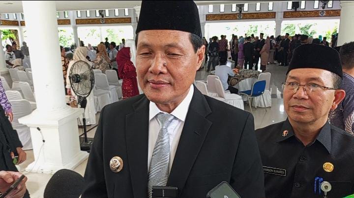 Pelantikan Pejabat, Edison: Tidak Senang Silakan PTUN