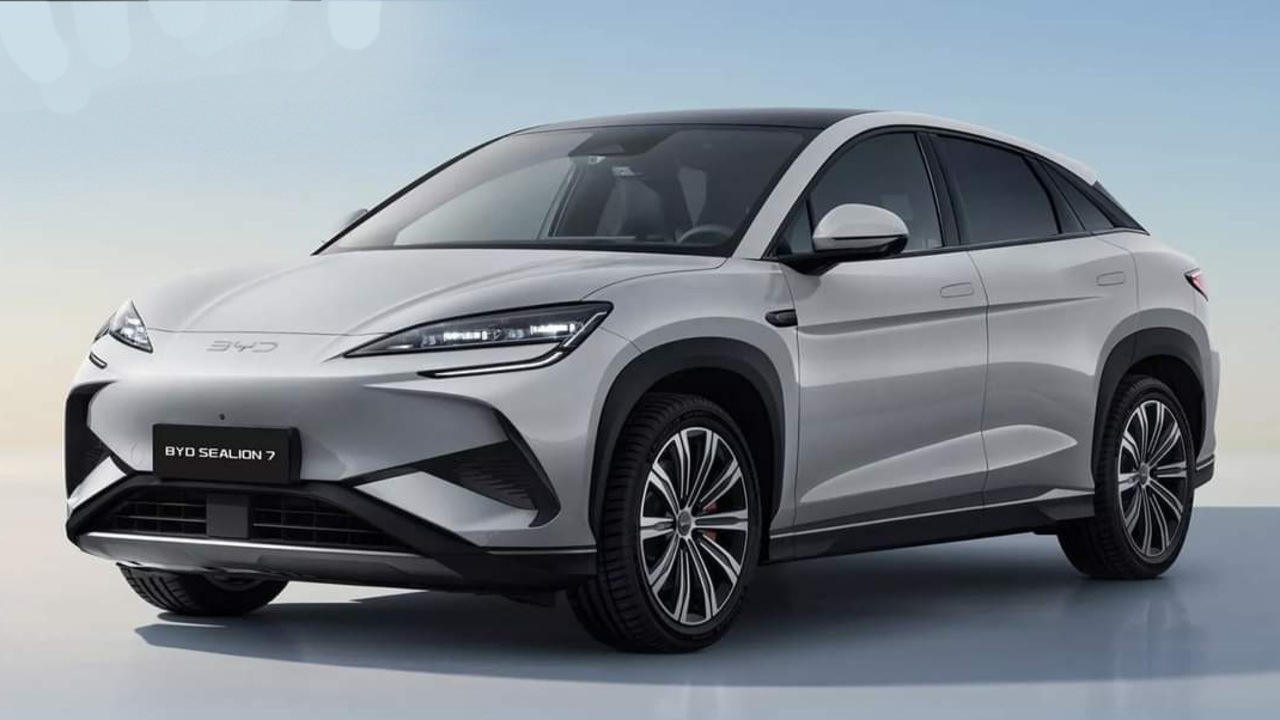 Lebih Besar dan Bertenaga! Sealion 7, Versi SUV dari BYD Seal, Debut di Paris Motor Show 2024