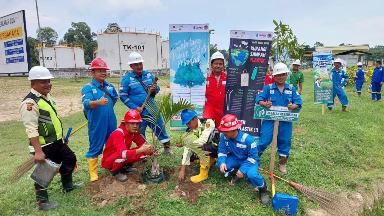 World Cleanup Day 2025, SKK Migas – Seleraya Merangin Dua Gelar Aksi Bersih-Bersih dan Penanaman Pohon