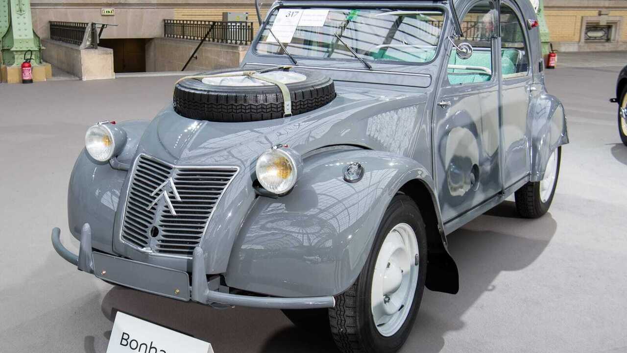 Citroën 2CV Sahara: Mobil 4x4 Dua Mesin yang Bikin Dunia Otomotif Tercengang