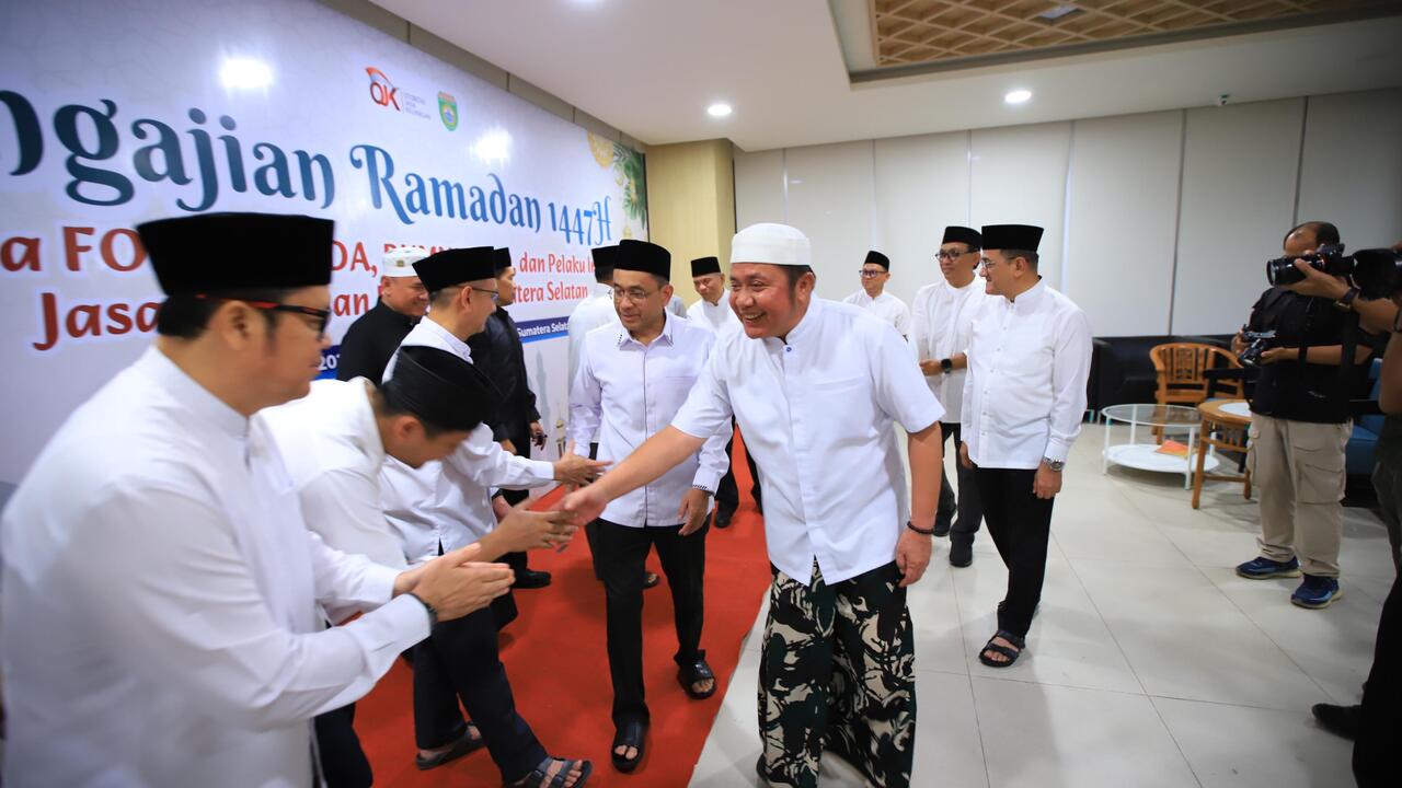 Sekda Sumsel Edward Candra Hadiri Pengajian Ramadhan di OJK Sumsel, Perkuat Silaturahmi dan Sinergi Pembanguna