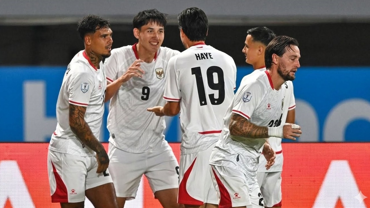 DEBUT SEMPURNA! Mitchell Baker Langsung Hattrick, Indonesia Hancurkan Kamboja 5-1