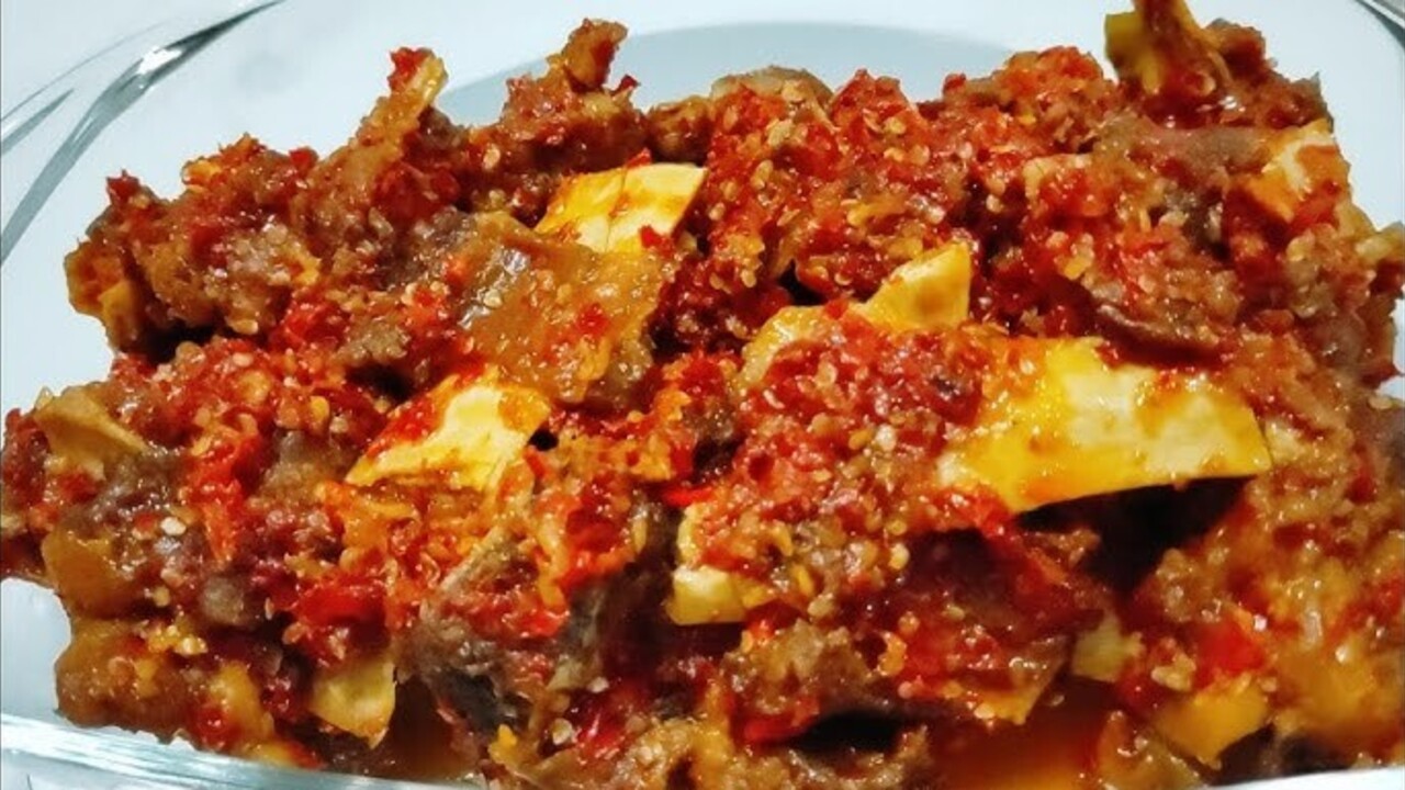 Iga Mercon, Sensasi Pedas yang Bikin Ketagihan dan Terus Diburu Pecinta Kuliner