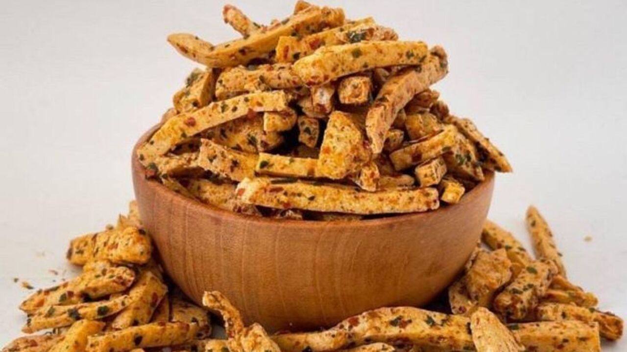 Basreng Pedas : Camilan Pedas Gurih yang Kian Digandrungi Semua Kalangan