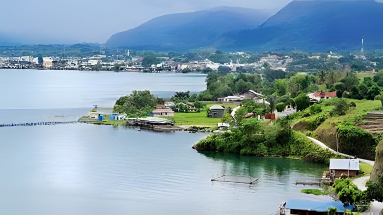 Mengenal Danau Toba, Danau Terbesar di Pulau Sumatera dan Wisata Sekitarnya