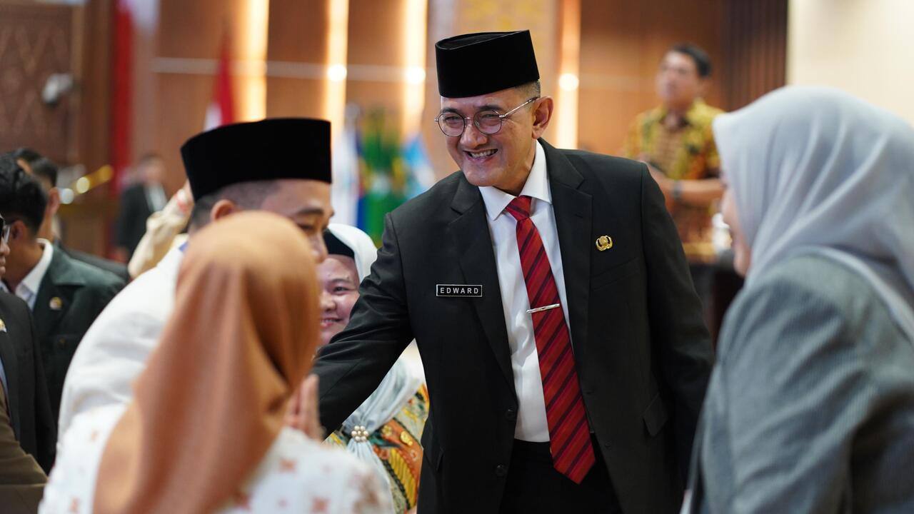 Pemprov Sumsel Jawab Fraksi DPRD: Siap Optimalkan Pendapatan dan Pelayanan Publik 2025