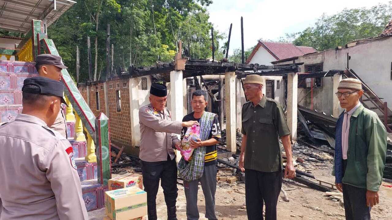 Rumah Panggung Milik Petani di Mukti Sari Habis Terbakar, Korban Alami Kerugian Rp105 Juta