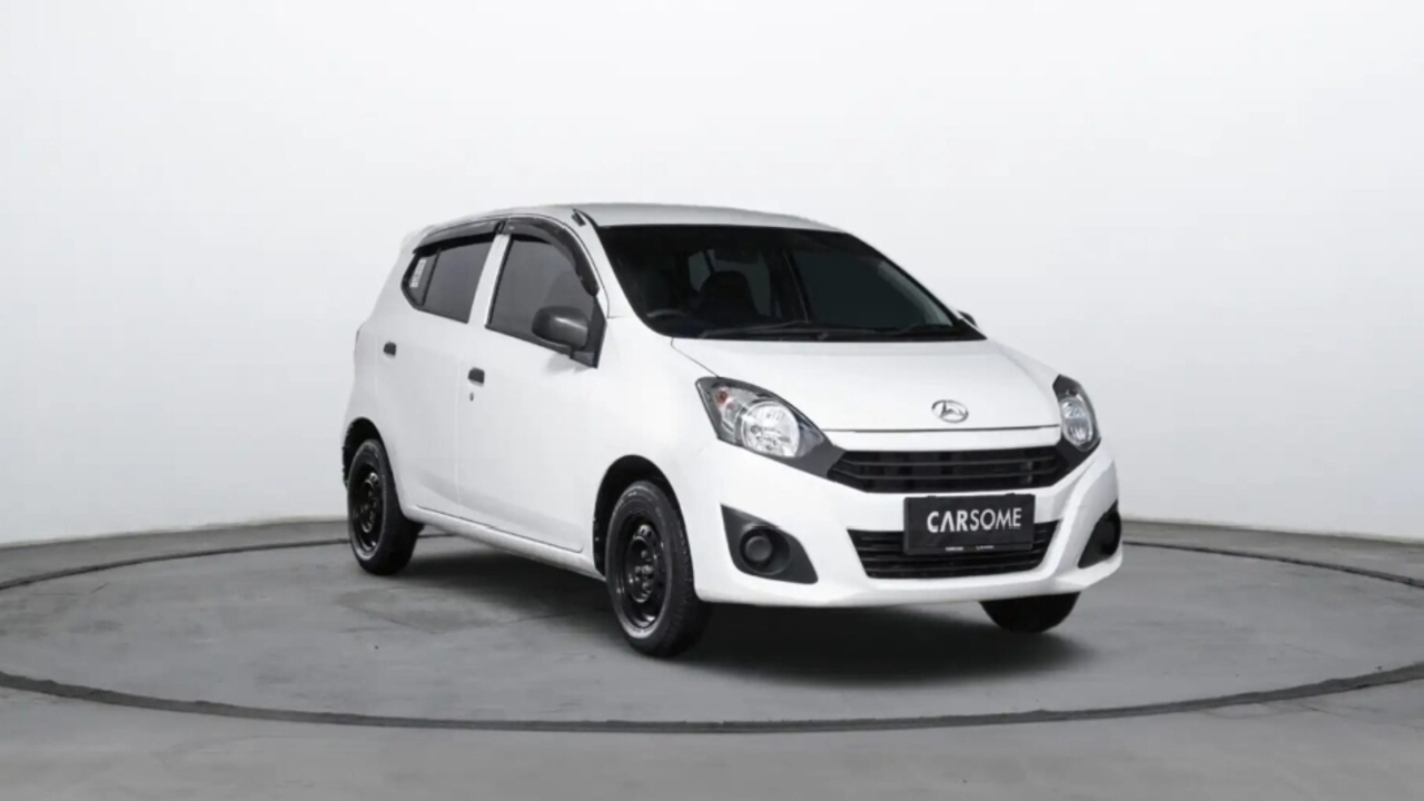Daihatsu Ayla : Mobil LCGC Stylish dan Terjangkau yang Cocok untuk Anak Muda