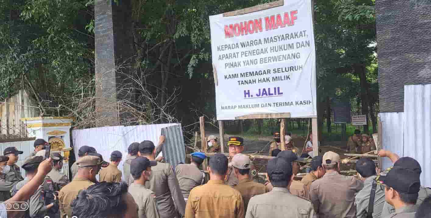 Sesuai SK Gubernur Sumsel Tim Gabungan Bongkar Paksa Pagar Bangunan Tutupi SMKN 3 Kayuagung