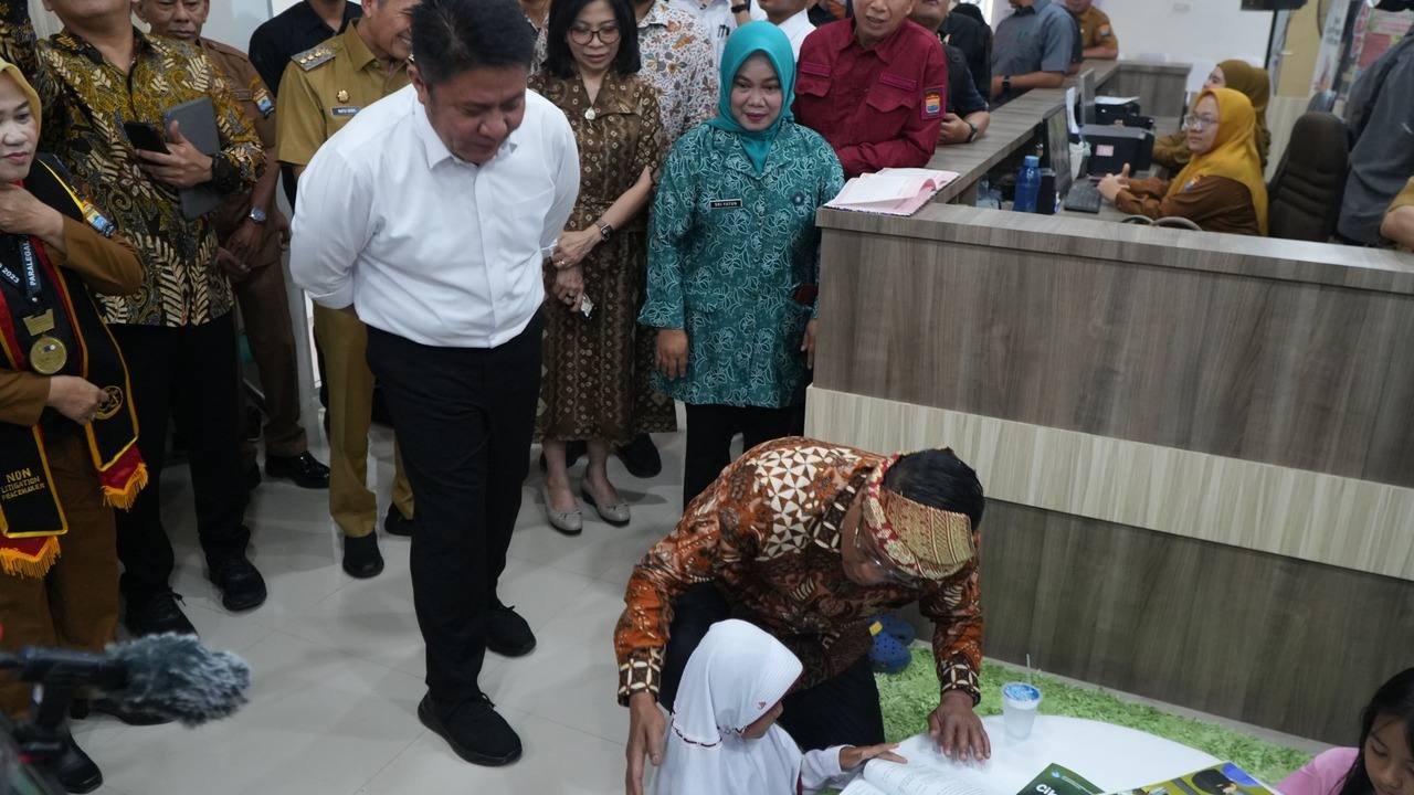 Kunjungan Menteri Supratman di Posbankum 5 Ilir: Wujud Nyata Keadilan Inklusif di Sumsel