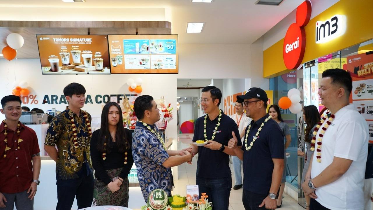 Indosat Sumatra Hadirkan Pengalaman Baru bagi Pelanggan Lewat Kolaborasi dengan Tomoro Coffee