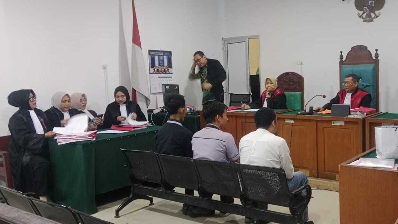 3 Sindikat Rokok Ilegal Di Palembang Dituntut 3 Tahun Penjara dan Denda Rp 12,8 Miliar!