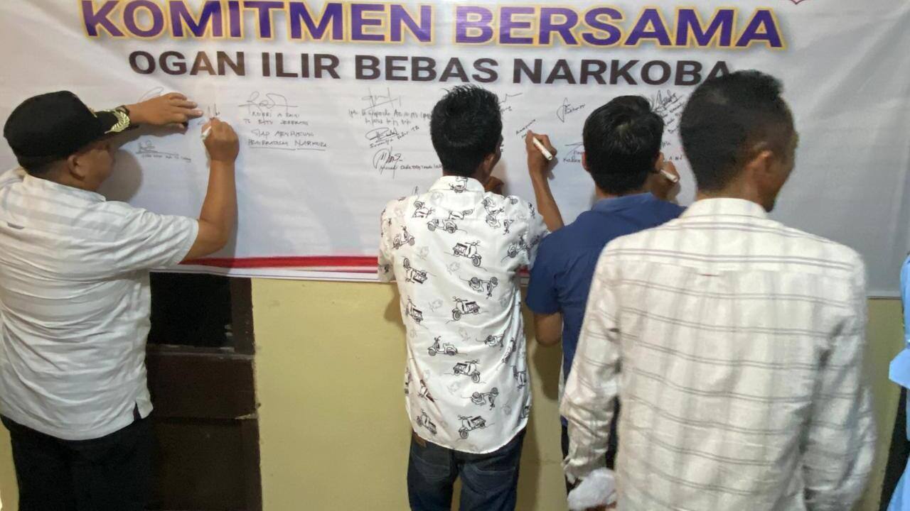Dukung 'Ogan Ilir Bebas Narkoba', Polsek Tanjung Batu, Camat Hingga Kades Teken Maklumat Bersama