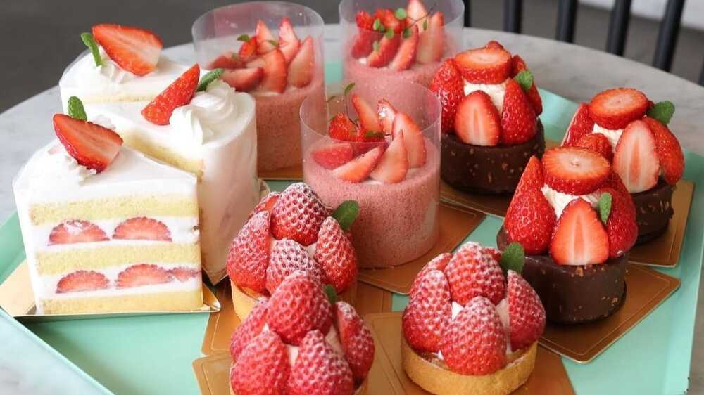 Eksplorasi Kreatif di Dapur: Resep Kue Menarik dengan Strawberry Beku