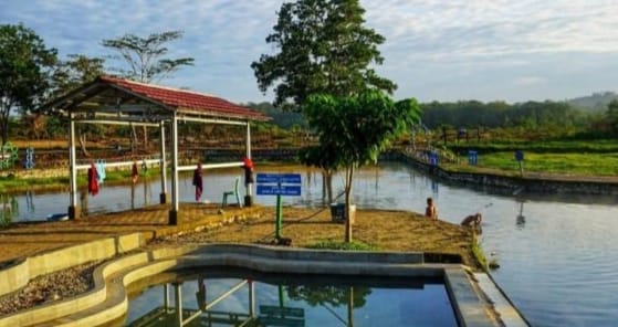 Pemandian Air Panas Desa Nyelanding di Bangka, Liburan Bermakna Beri Kesan yang Mendalam