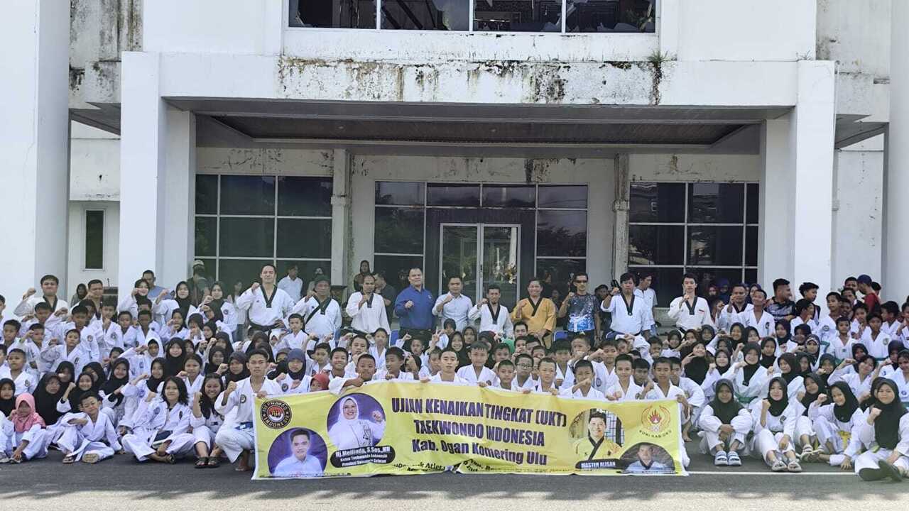 236 Peserta Taekwondo Indonesia Kabupaten OKU Ikuti Ujian Kenaikan Tingkat