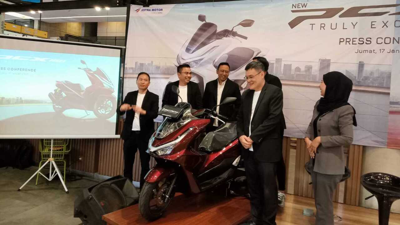 Honda Luncurkan New PCX160 dengan Tiga Tipe dan Tampilan Lebih Berkelas