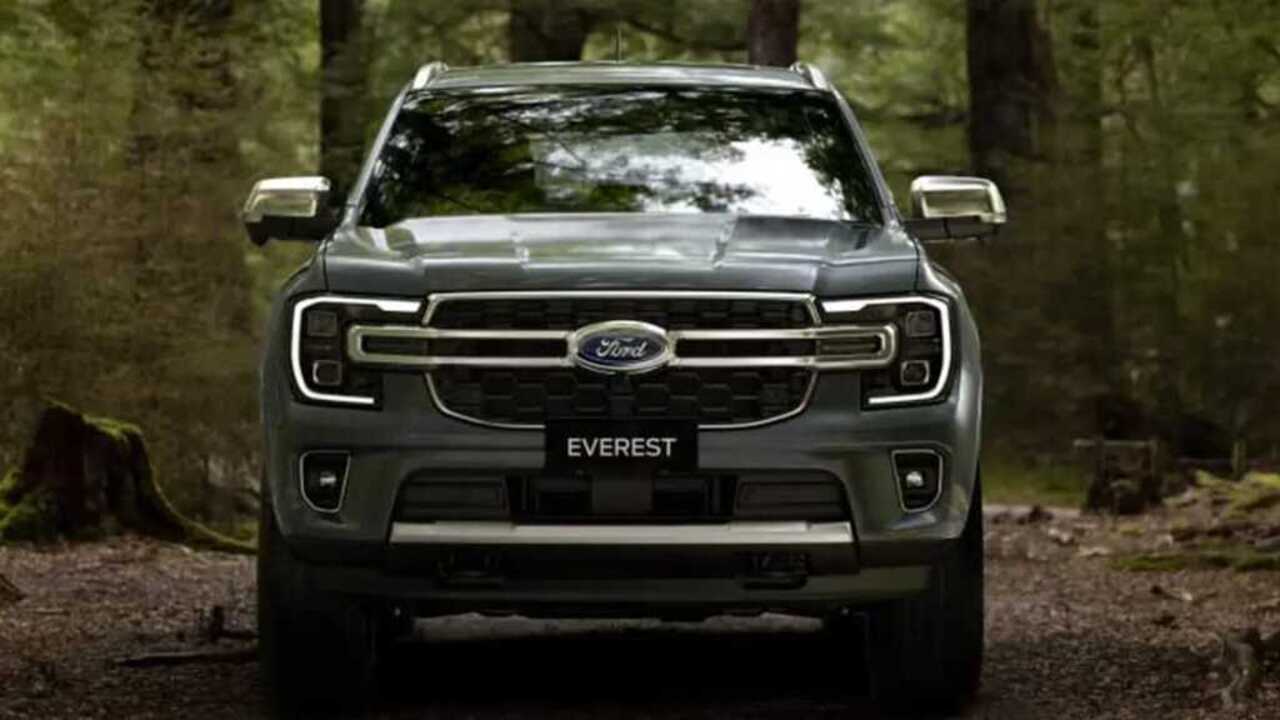 Ford Everest Titanium 4x4: SUV Premium dengan Kenyamanan dan Teknologi Terbaik di Kelasnya. 