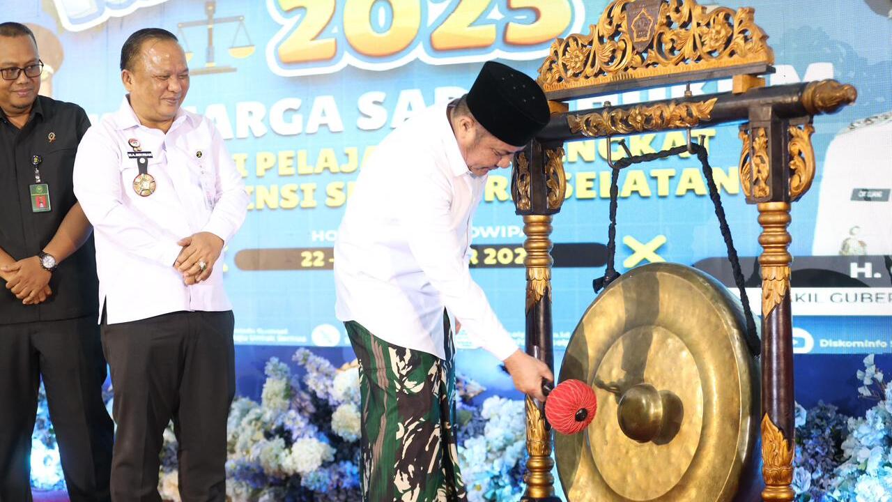 Lewat Kadarkum 2025, Herman Deru Tekankan Pentingnya Pendidikan Kesadaran Hukum di Sekolah
