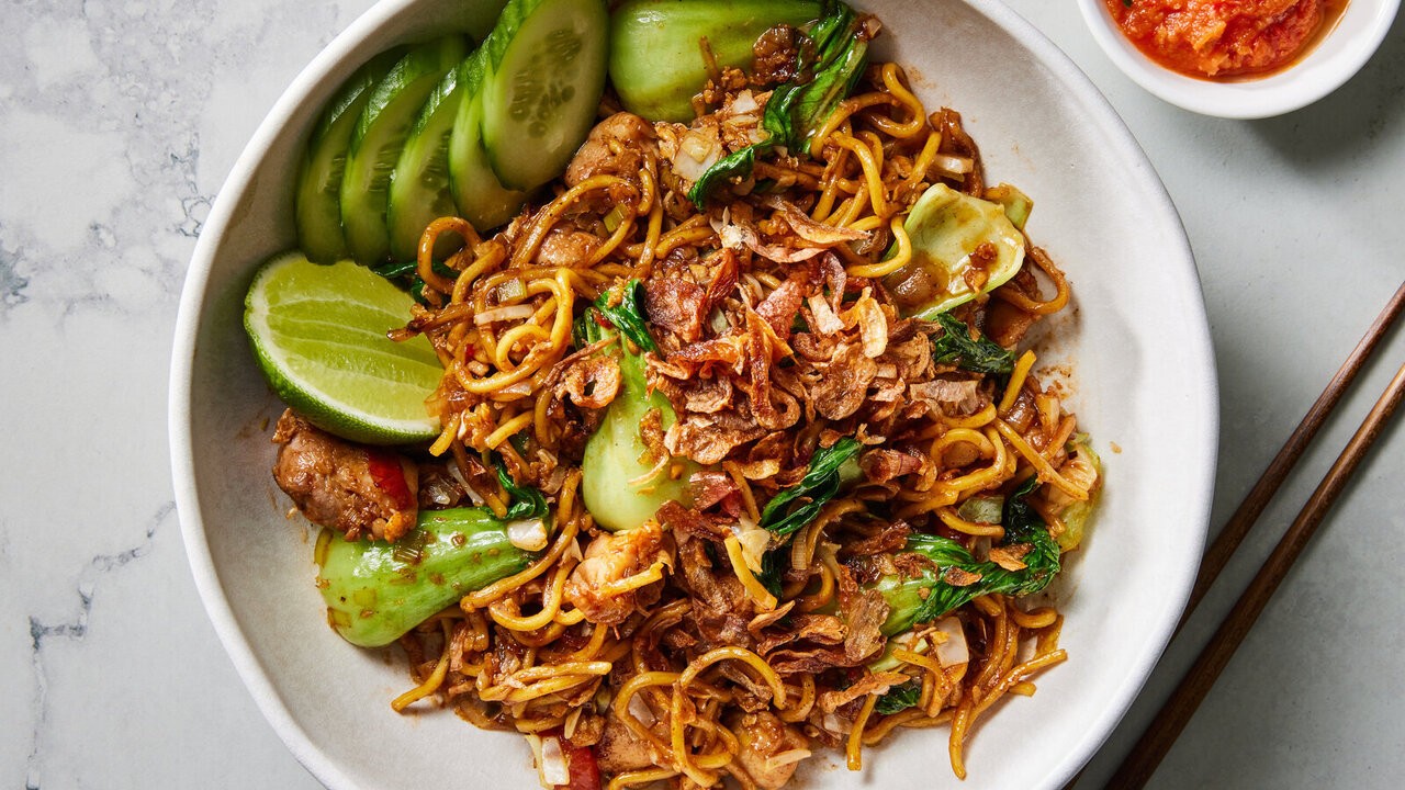 Mie Goreng Terus Meroket : Dari Warung Pinggir Jalan hingga Pasar Global