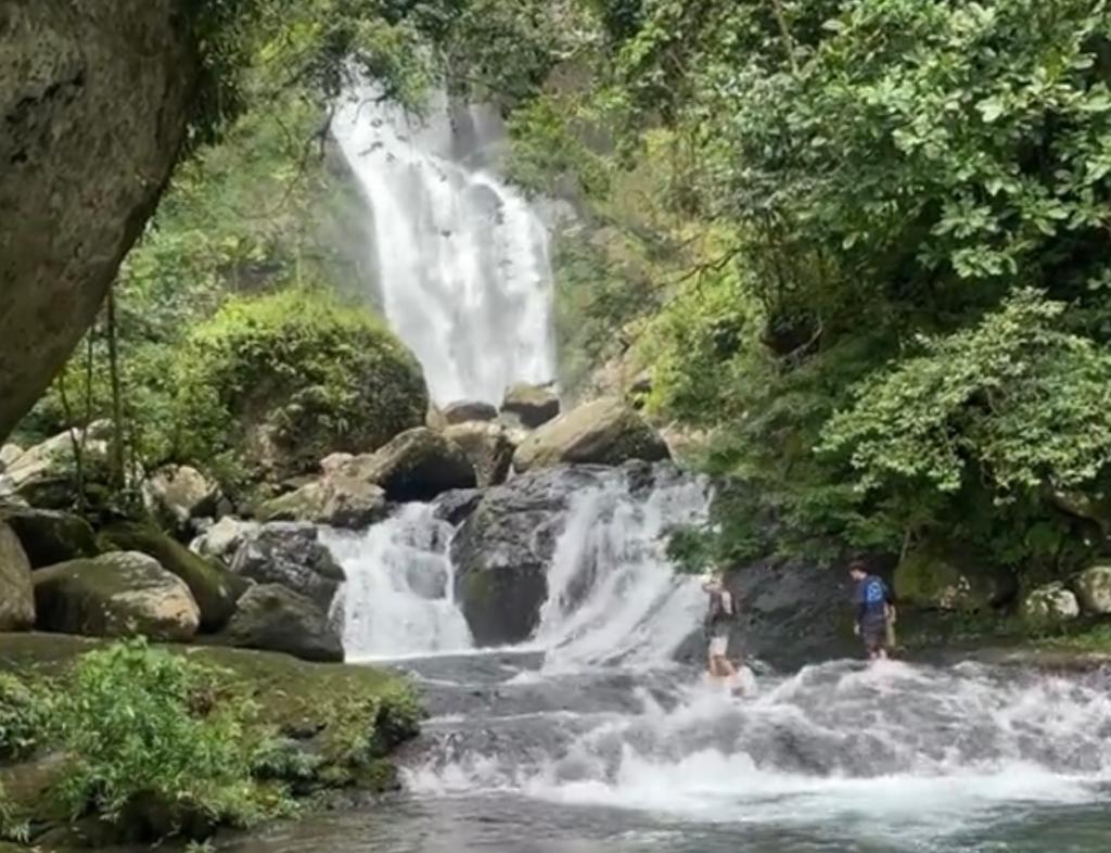 Air Terjun Lubuk Hitam, Salah Satu Pesona Wisata Alam di Padang Sumatera Barat yang Wajib Dikunjungi