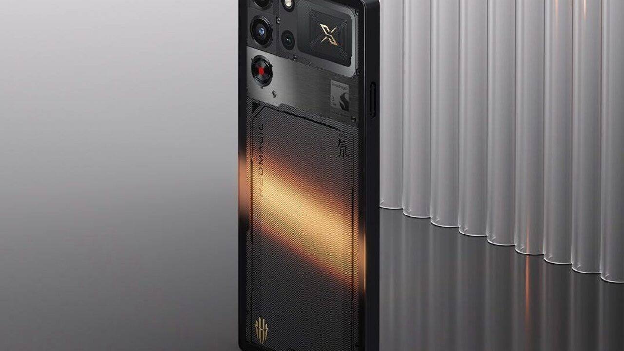 Red Magic 10S Pro Resmi Rilis: HP Gaming Snapdragon 8 Elite, Emulator PC & RAM 24GB!