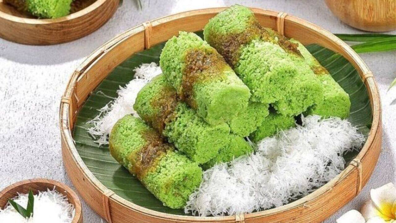 Kue Putu, Manisan Tradisional yang Tetap Memikat Lidah Generasi Milenial