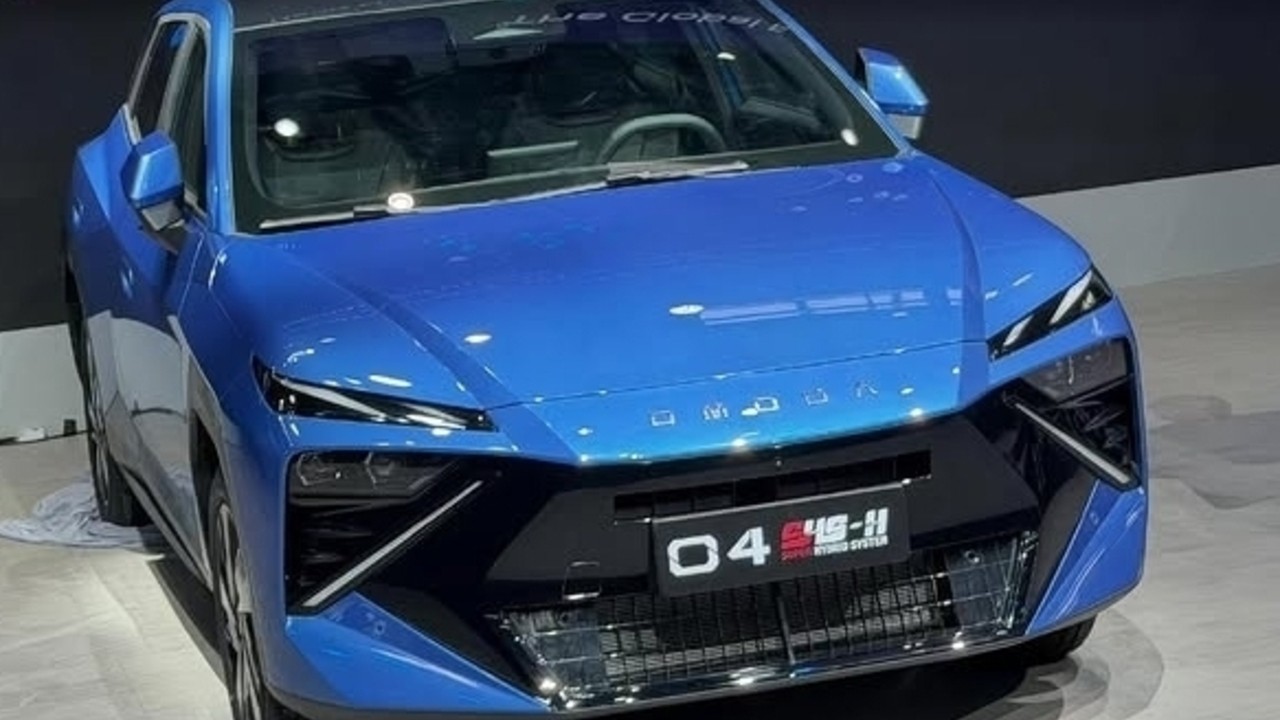 Lawan Baru Hyundai Creta dan Yaris Cross, Omoda 4 Punya Fitur Gaming di Dashboard!