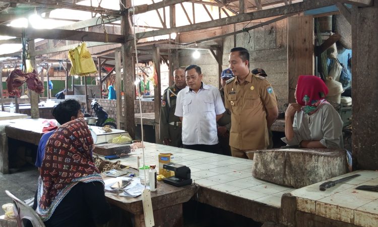 Iqbal Janji Tertibkan PKL di Pasar Atas Baturaja