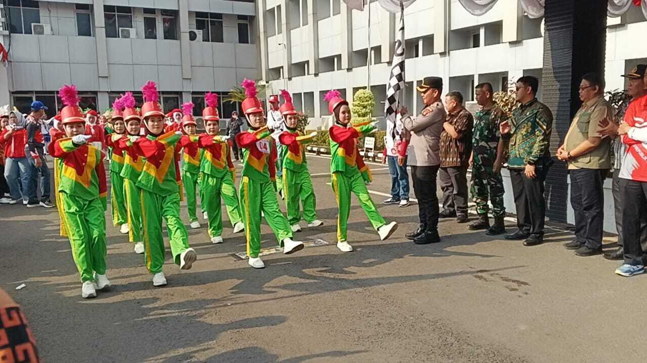 99 Tim  SD/MI dan SMP/MTs Adu Kekompakan