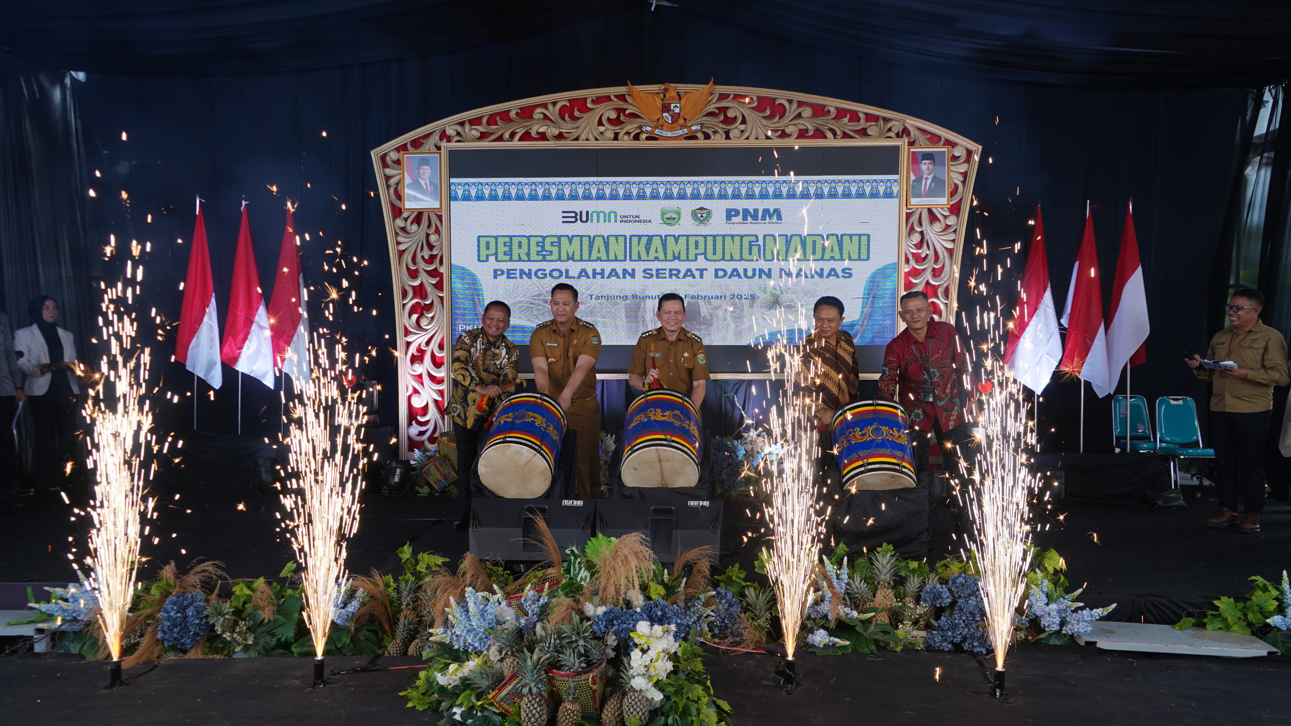 Tingkatkan Potensi Olahan Serat Daun Nanas Pj Bupati Apresiasi Program Kampung Madani di Desa Tanjung Bunut