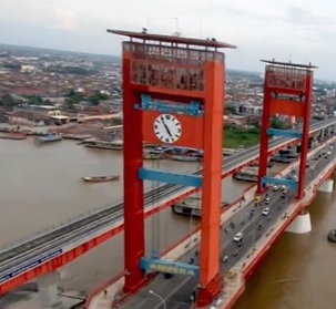 Keren Banget, Lift Jembatan Ampera Sudah Rampung, Coba Naik ke Menara Ampera Yuk!
