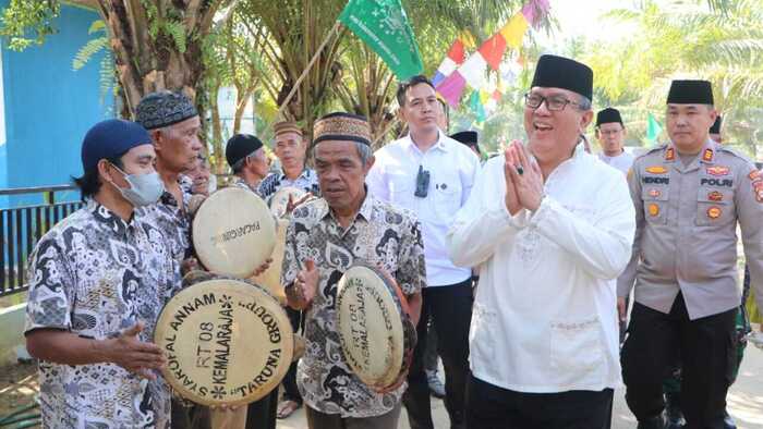 Berikan Pelayanan Terbaik untuk Masyarakat Enim