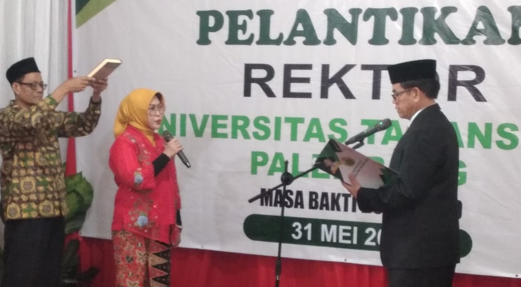 Sisnayati Resmi Dilantik Jadi Rektor Universitas Tamansiswa Palembang: Komitmen Bangun Kampus Berdaya Saing