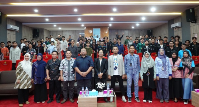 PLN UP3 Ogan Ilir Goes to UNSRI: Edukasi Kelistrikan dan Transisi Energi dalam Semangat Hari Sumpah Pemuda