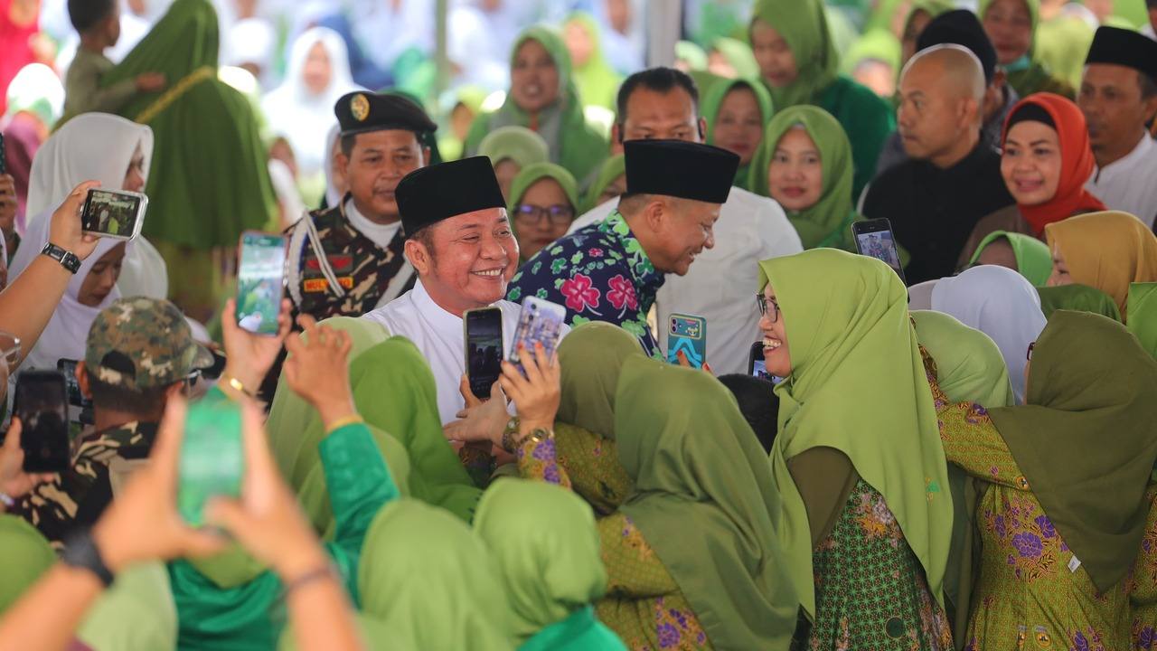 Peringatan Harlah Muslimat dan Fatayat NU, Gubernur Deru Titip Pesan Syukur dan Sabar