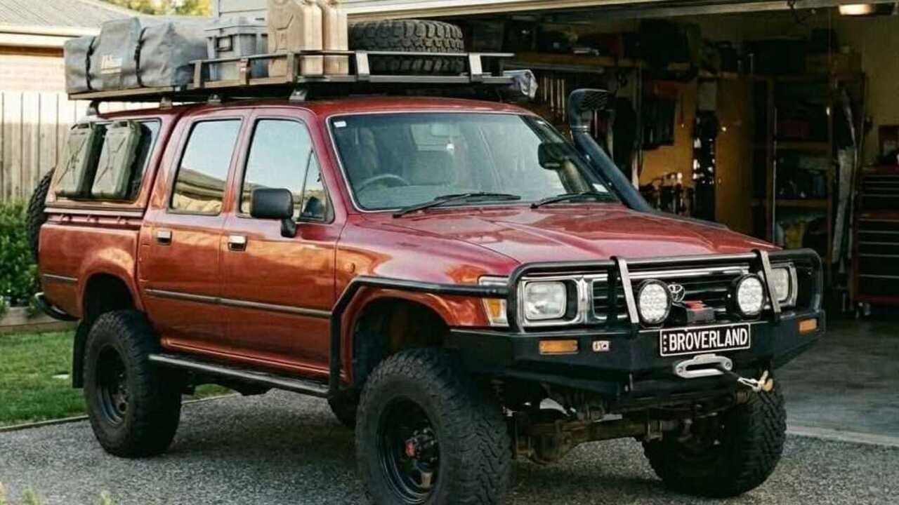 Dibaka dan Diledakkan Tapi Tetap Hidup! Ini Alasan Hilux LN106 Jadi Legenda 4x4 