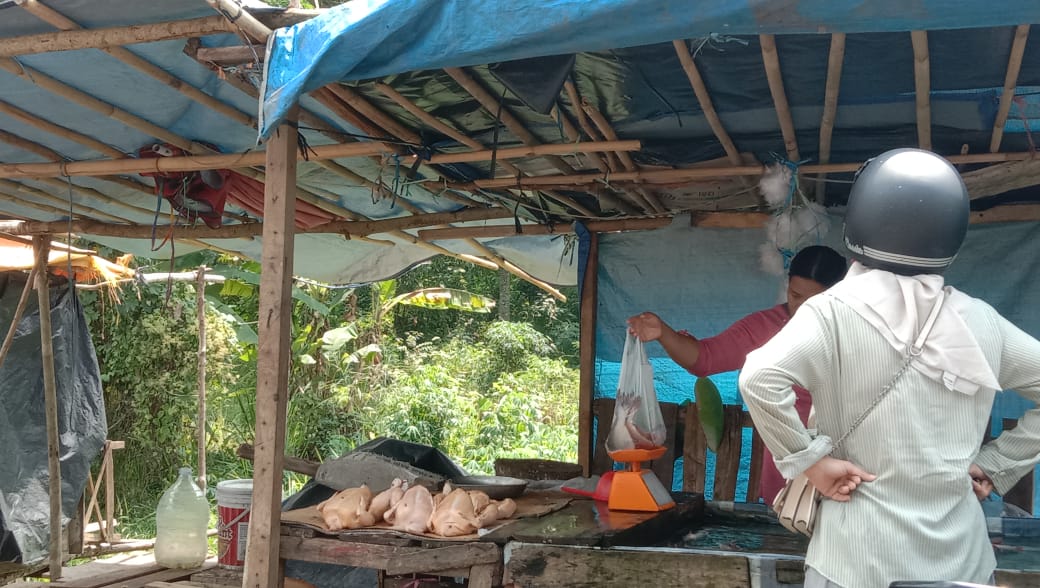 Ayam Potong dan Ikan Laut di Pasar Pulo Mas Tebing Tinggi, Empat Lawang Alami kenaikan