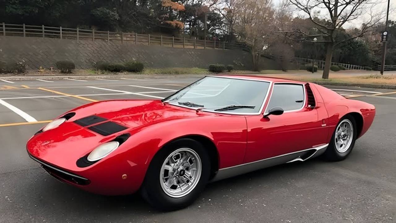 Lamborghini Miura : Legenda Mobil Sport yang Merevolusi Industri Otomotif. 