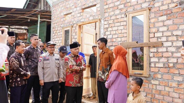 Di Kecamatan Babat Supat Total 9 Unit Rumah Tak Layak Huni yang Direhab