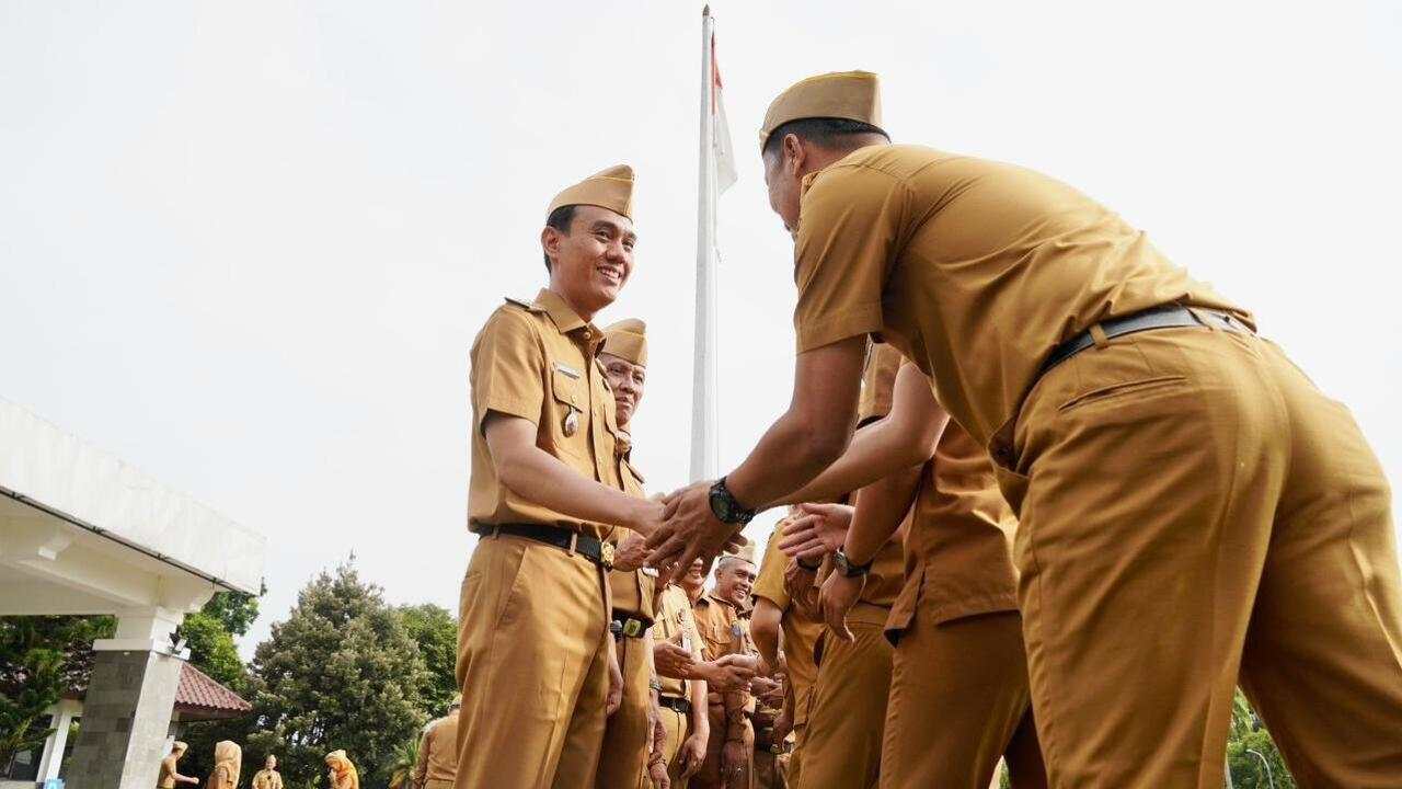 Gaji Ke-13 ASN OKI Cair, Bupati Ingatkan Dahulukan Biaya Sekolah