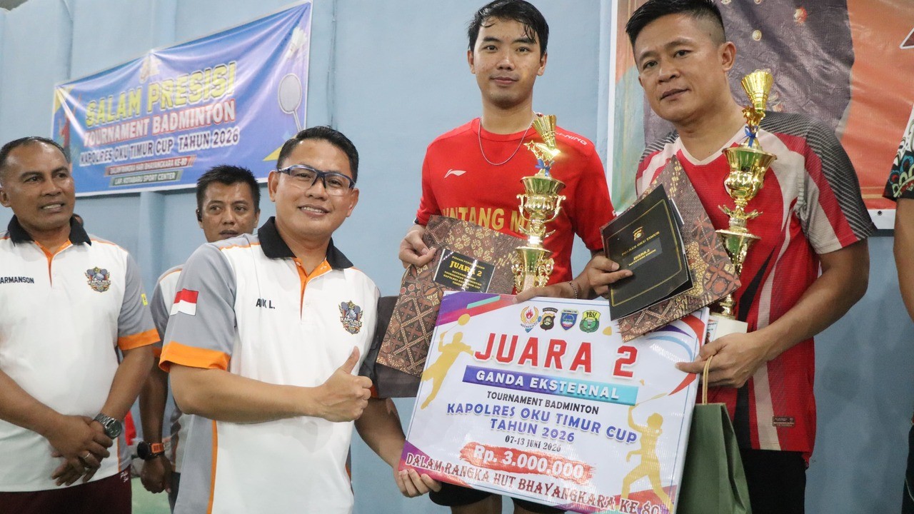 Final Badminton Berlangsung Meriah, Kapolres OKUT Harus Puas Diposisi Ke-4