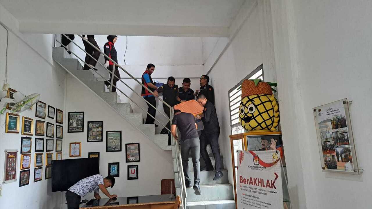 Kejari Prabumulih Geledah Kantor KPU, Sita Laptop dan Dokumen Terkait Dana Hibah Pilkada 2024