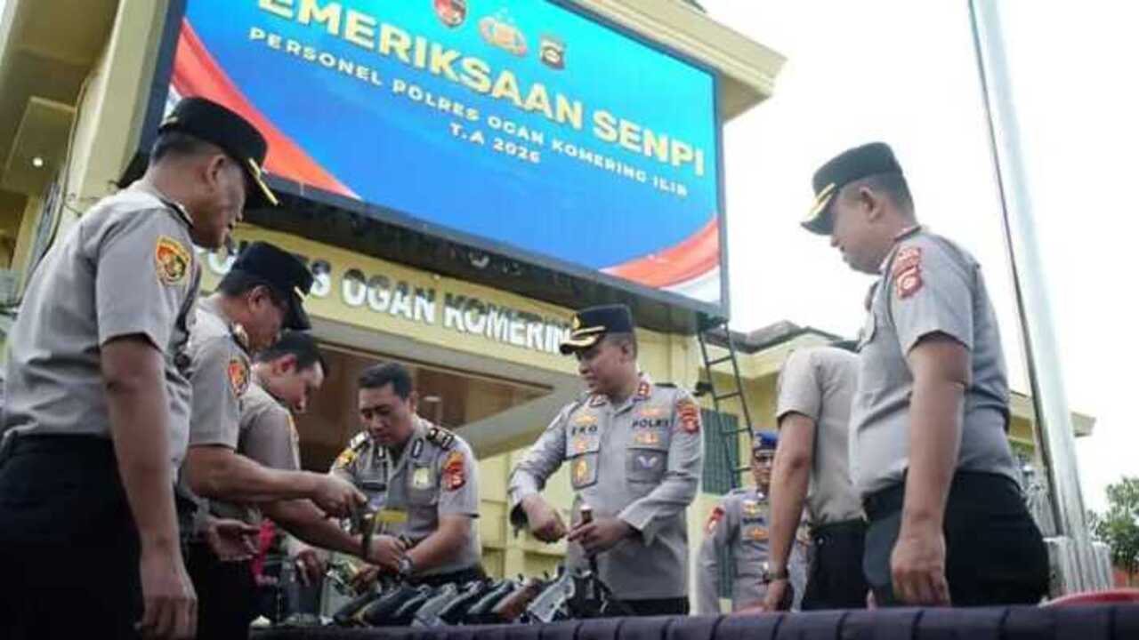 Awasi Penggunaan, Polres OKI Cek dan Periksa Senpi Dinas Para Personel
