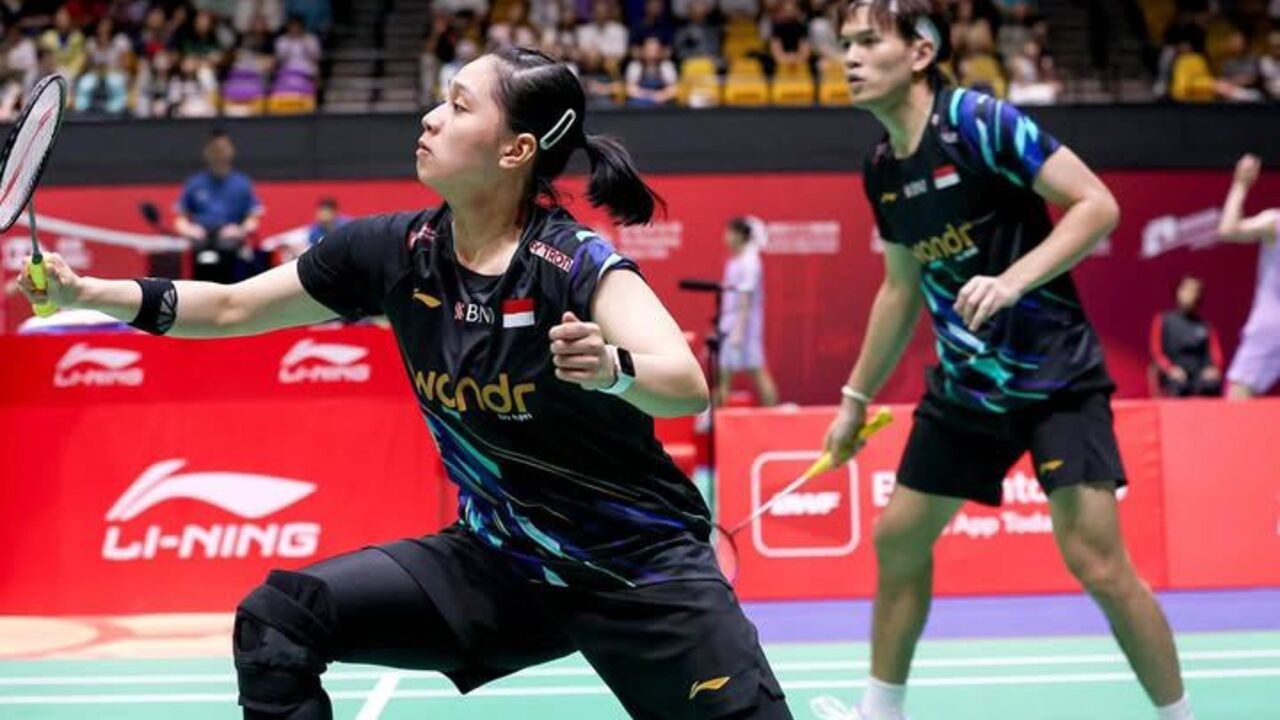 Adnan Maulana/Indah Cahya Sari Jamil Melangkah ke Semifinal Hong Kong Open 2025
