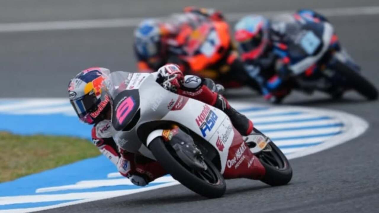 Sensasi Veda Ega Pratama! Start P17 Finis P6. 