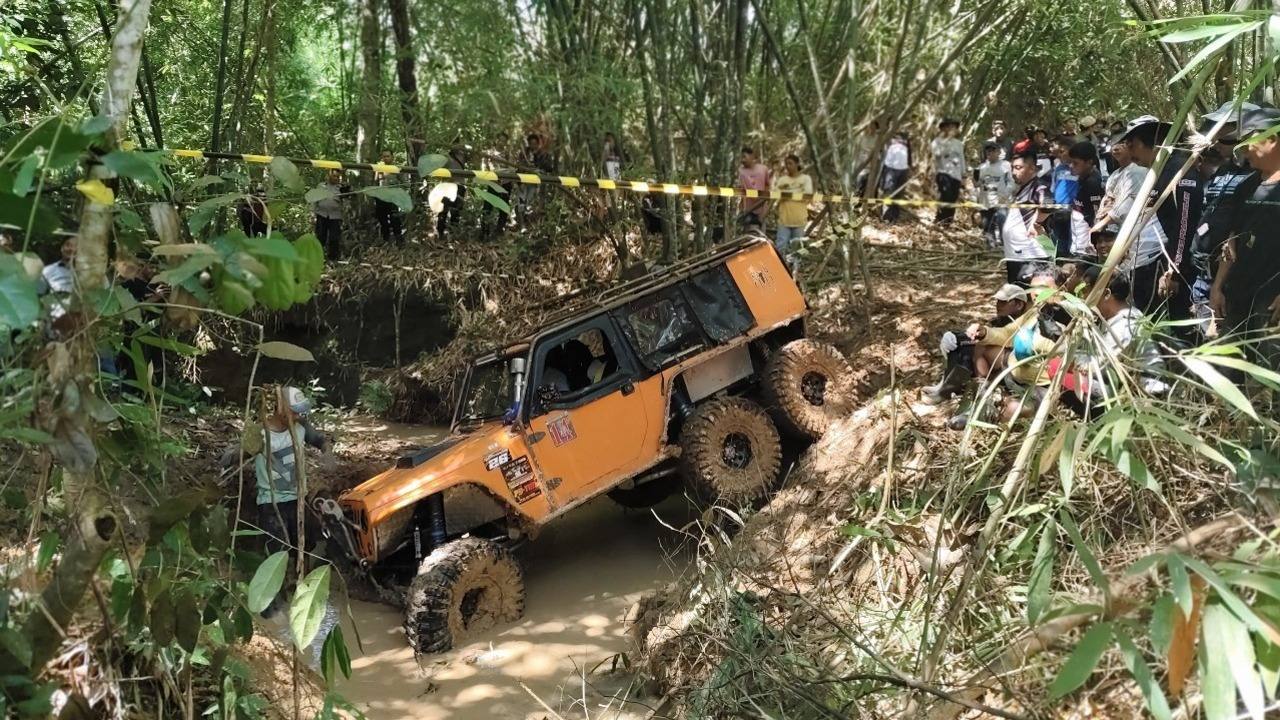 Bhayangkara Adventure Offroad 2025 Resmi Dimulai, Walikota Prabumulih Lepas Puluhan Offroader di Stadion Talan