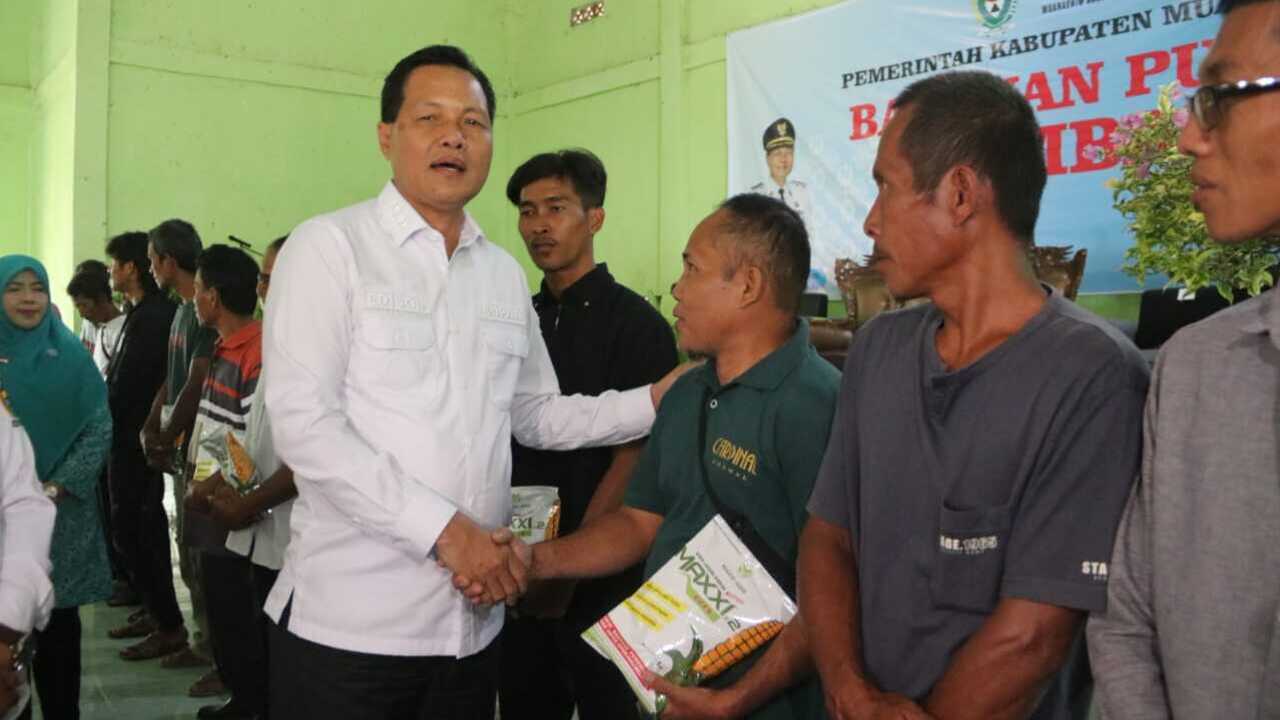 Kelompok Tani Dapat Bantuan Pupuk 127,2 Ton