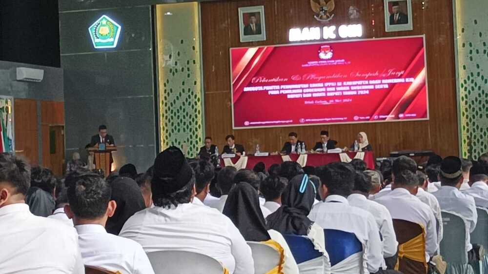 Lantik 981 Anggota PPS Pilkada 2024, Ketua KPU OKI Minta PPS Berkomunikasi Baik dengan KPPS